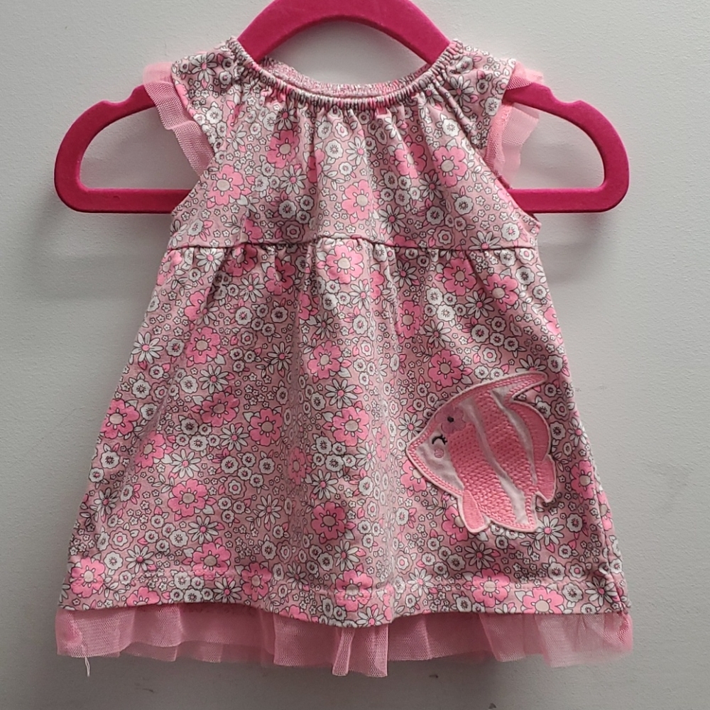 Carter's Baby Girl Dress Size 0-3 months Pink